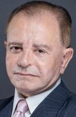 Андрей Кашкер